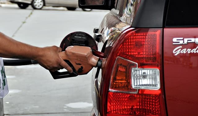 Anuncian suba de precio de combustible