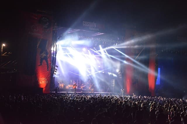 El Cosquín Rock Paraguay se luce en su primera edición