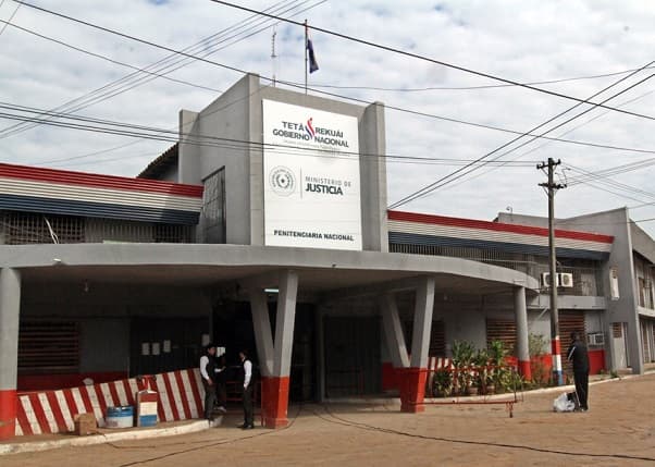 Pelea por una remera acabó con vida de recluso, dicen