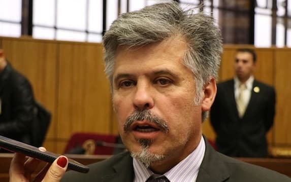 En Senad solo “se ajustaron las líneas”, asegura Giuzzio