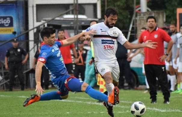 General saca ajustado triunfo ante Independiente