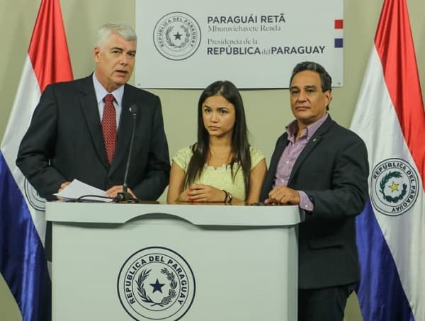 Gobierno adjudica construcción de más de 200 km de asfaltado