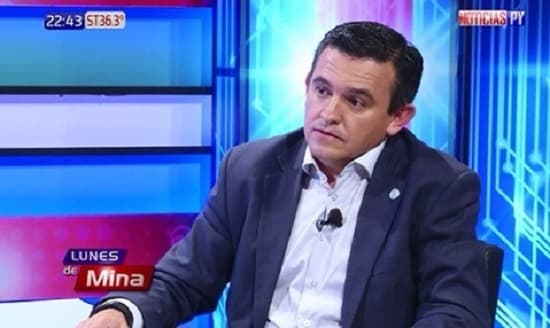 Petta anuncia que pedirá destitución de viceministra