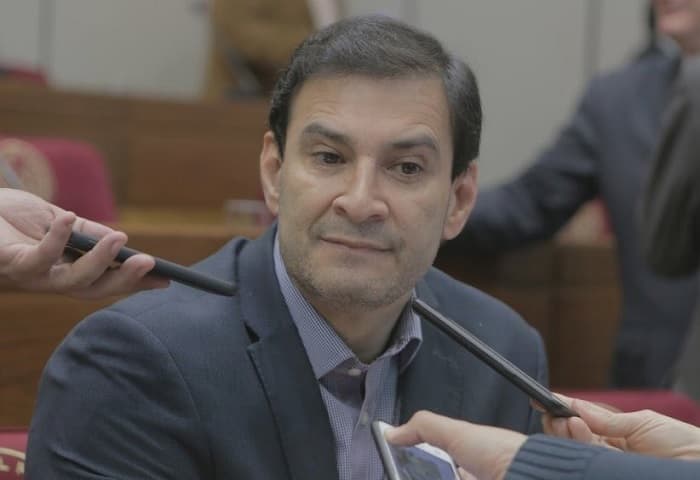 Ubican a Velázquez en IPS por "compromiso electoral", reconoce Ovelar