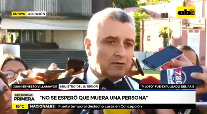 Ministro del Interior niega crisis en Comandancia