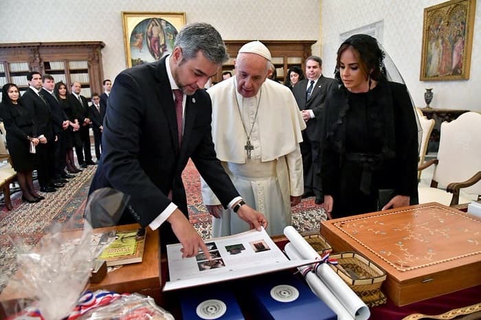 Lucha contra corrupción y narcotráfico, ocupa agenda del Papa y Abdo Benítez