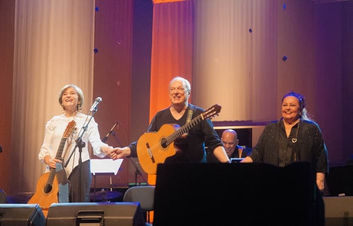 Berta Rojas, Toquinho y María Creuza  deleitan a teatro lleno