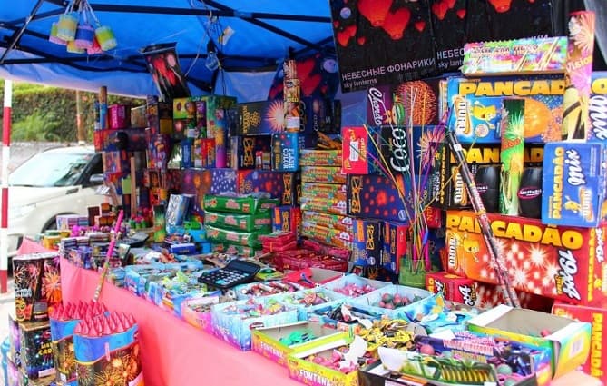Prohíben venta de pirotecnia en mercados capitalinos
