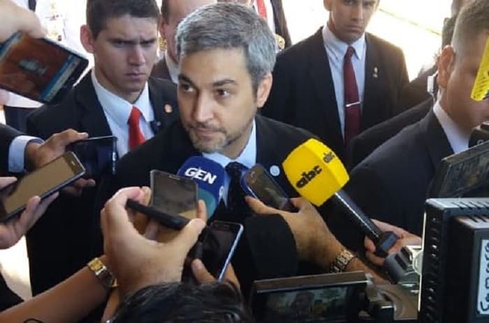 Abdo Benítez dice que se debe cumplir con ley del Servicio Militar