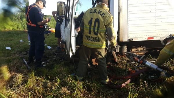 Accidente de tránsito en Ypacarai deja dos heridos