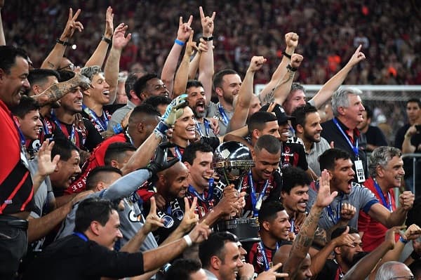 Atlético Paranaense se corona en la Sudamericana