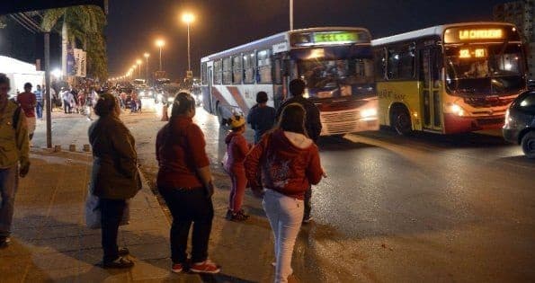 Inicia circulación de buses en las madrugadas