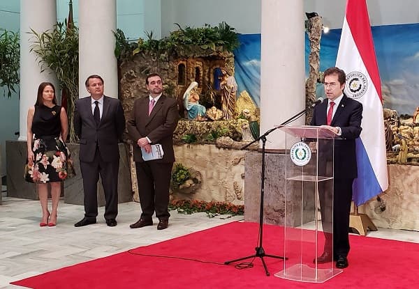 Castiglioni aclara "mitos" del polémico Pacto Migratorio