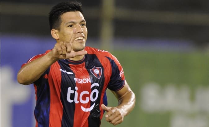 Dos Santos regresa a Cerro Porteño y se negocian más refuerzos