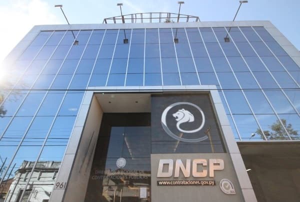 Investigan gasto de alrededor de G. 9 millones en teclado y mouse