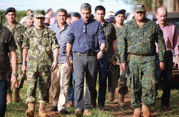 Abdo Benítez visita zona del EPP para obtener información sobre ataque