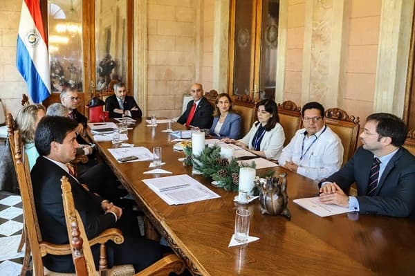 Paraguay se adhiere a protocolo para erradicar el comercio ilegal de tabaco