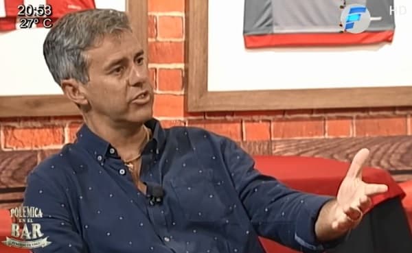 Regis trata de fracasado a Zapag y dice que "botineras" son estúpidas