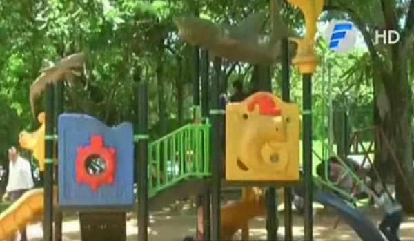 Niño de cuatro años que cayó de tobogán está grave