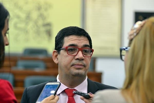 Vicepresidente culpa a Defensoría del Pueblo por confusión sobre el SMO