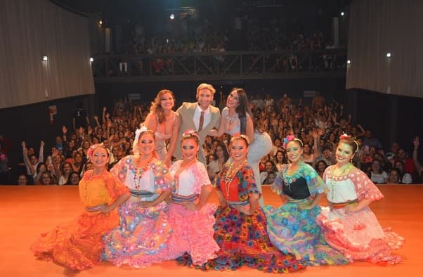 Teatro Latino apuesta a los influencers y logra salas llenas