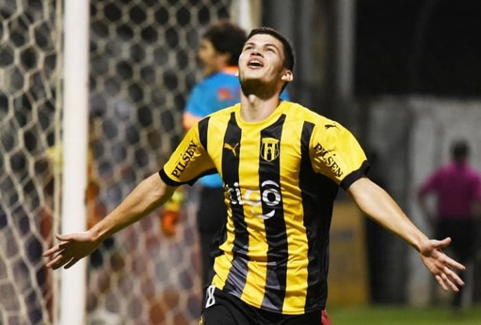 Libertad ficha a Rodrigo Bogarín