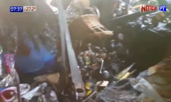 Adicto quema casa de sus padres por una planta de marihuana