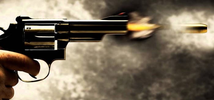 Policía ebrio mata a su hermana y se entrega