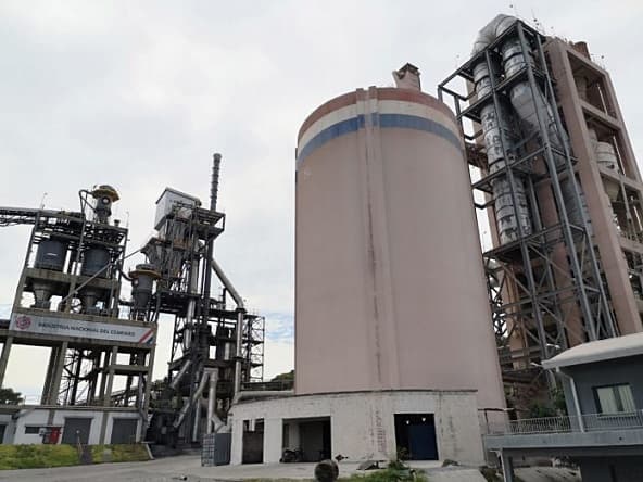 Reparan horno de cementera estatal