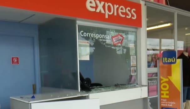Asaltan local bancario y se llevan más de G. 100 millones