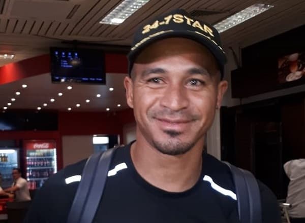 Macnelly Torres llega para firmar por Libertad