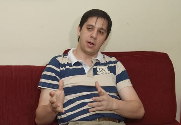 Joven médico pierde equipos al ser víctima de tortoleros en IPS