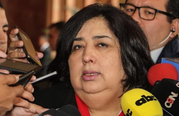 Ministra asegura que encontró centros de la niñez “caídos”
