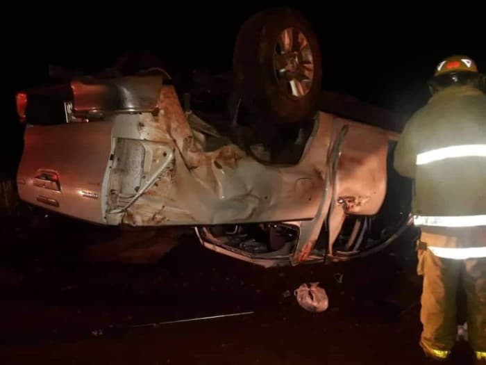 Camioneta vuelca y deja tres heridos en San Pedro del Paraná