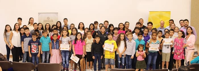 Empresa de seguridad brinda becas a hijos de colaboradores