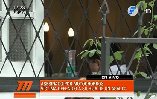 Padre defiende a su hija y es asesinado por motochorros