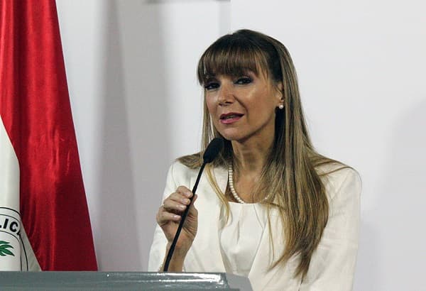 Despidos serán tratados en audiencias, afirma Ministra