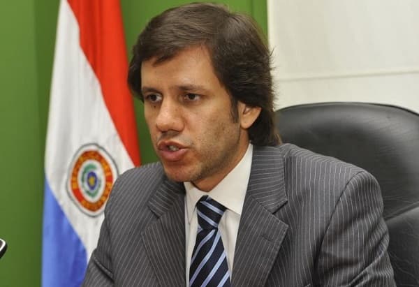 Investigan a Carmelo Caballero por lavado de dinero