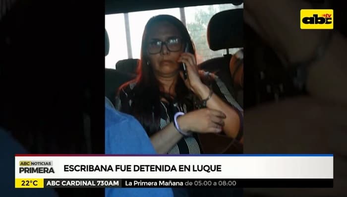 Detienen a escribana con varios antecedentes por estafa