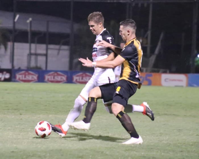 Guaraní y General Díaz no logran sacarse ventaja