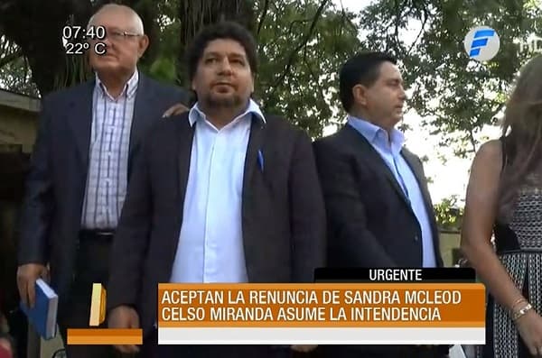 Aceptan renuncia de McLeod y eligen nuevo intendente
