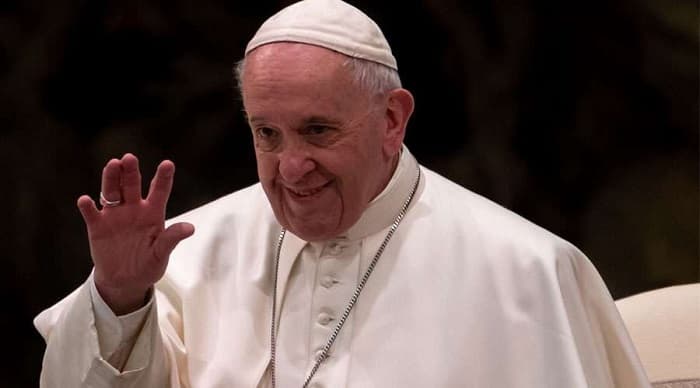 Francisco pide perdón por reprender a peregrina