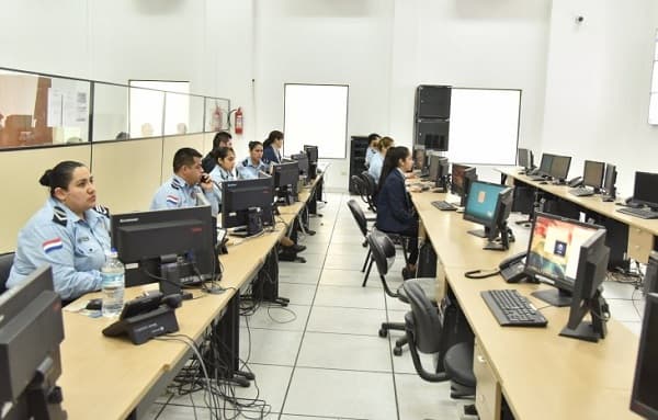 Llamadas falsas al 911 serán penadas con cárcel