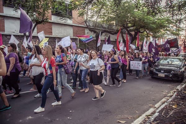 Mujeres marcharán exigiendo igualdad de oportunidades