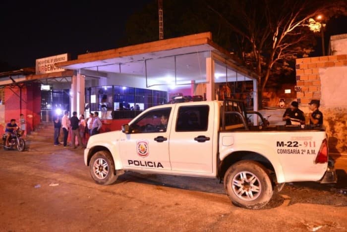 Joven muere asesinado frente a un refugio