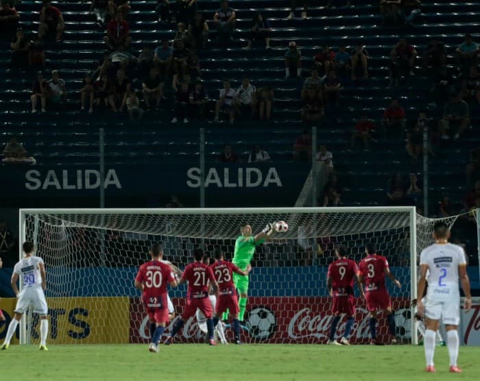 Cerro Porteño se reencuentra con la victoria ante Luqueño