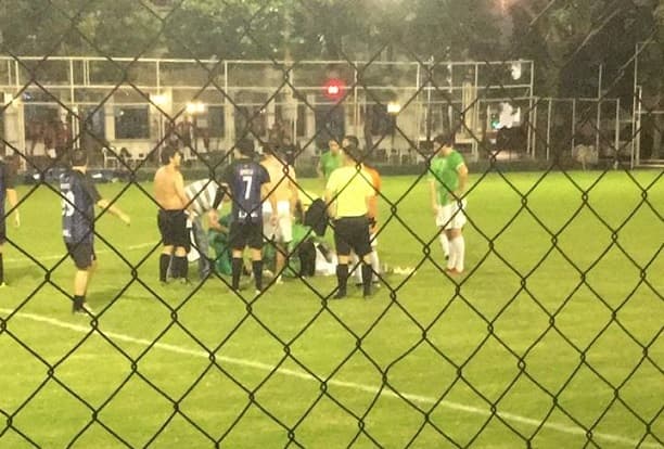 Médico cuenta cómo trato a joven fallecido en torneo amateur