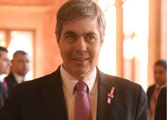 Presidente de Ande admite casos de sobrefacturación