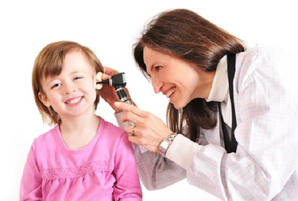 Fundación ofrece talleres de capacitación para especialistas de salud