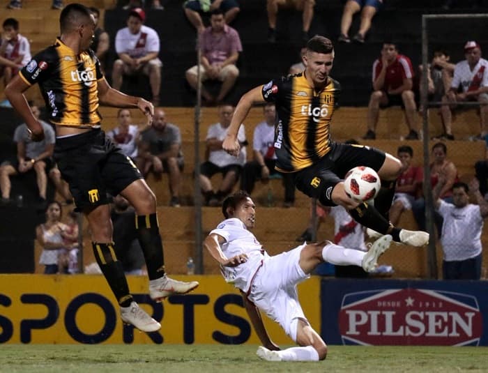 Guaraní supera a River Plate y queda tercero en la tabla